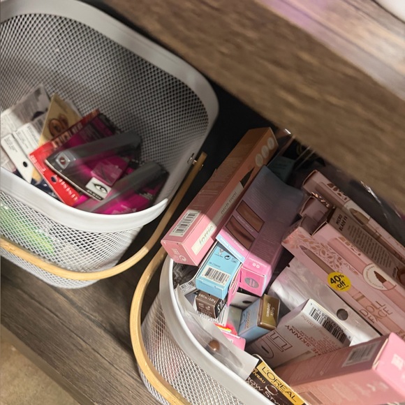 Saturday $3 & $5 Starts Beauty Show - Picture 2 of 11